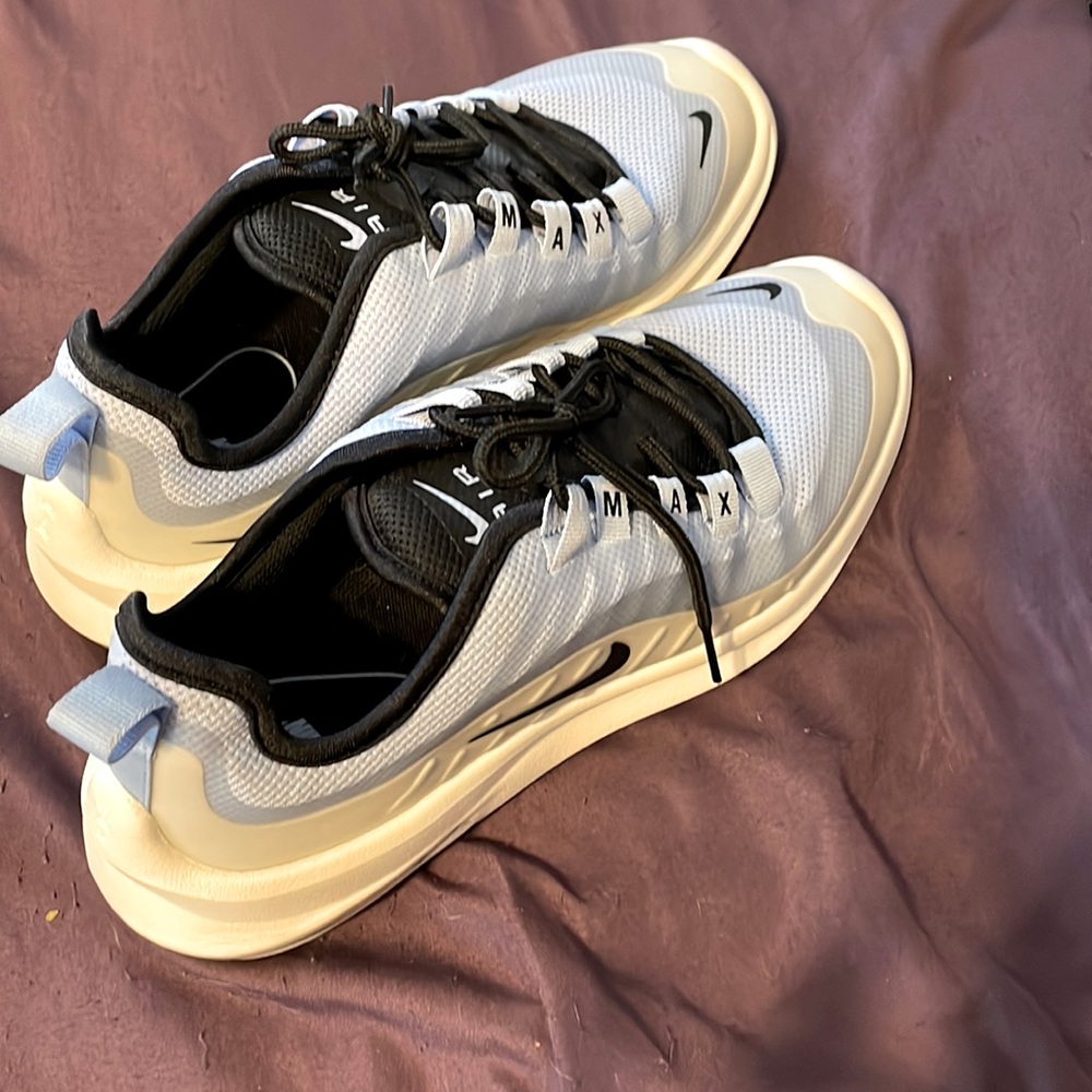 Hello! I am selling my Nike Air Max Axis. Size 8 1/2. Price $45. Thanks!!